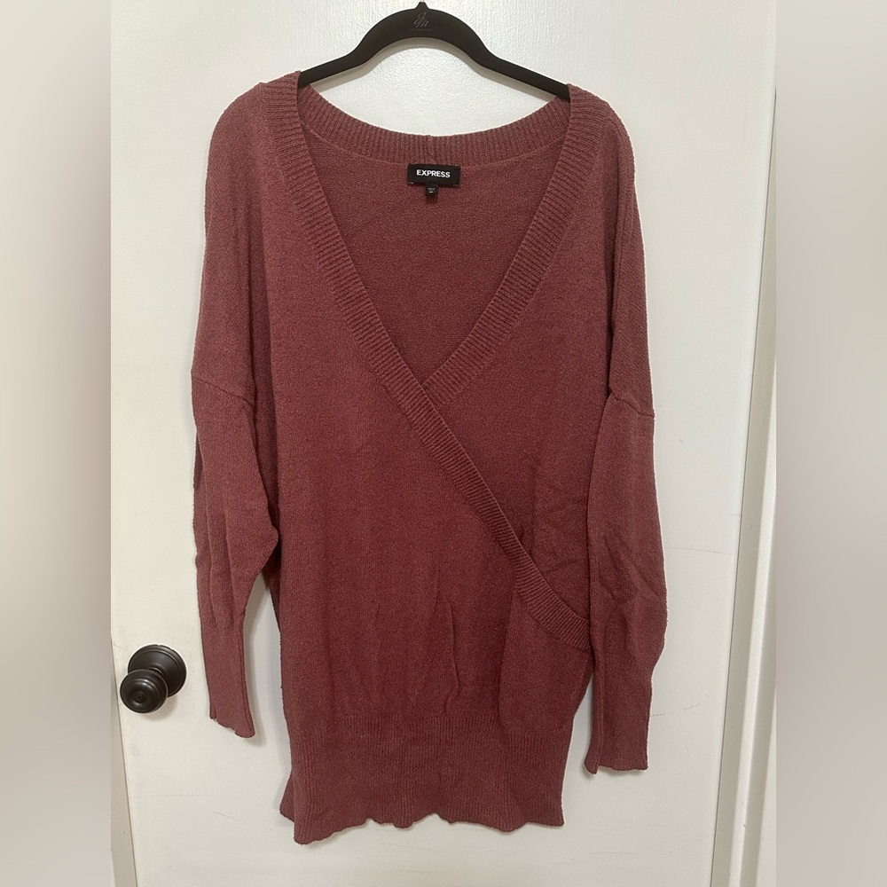 Express Women’s Criss-Cross V-Neck Sweater
